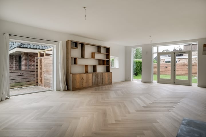 Photo 12 of Van Goghhof 63