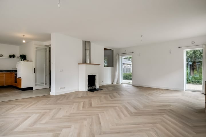 Photo 15 of Van Goghhof 63