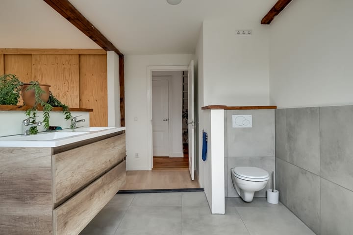 Photo 37 of Van Goghhof 63