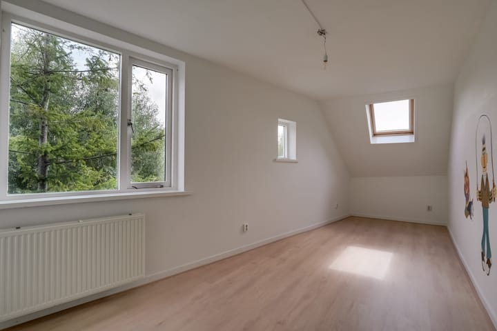 Photo 39 of Van Goghhof 63