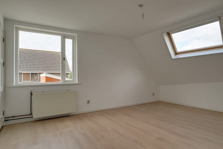 Photo 43 of Van Goghhof 63