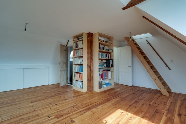 Photo 54 of Van Goghhof 63