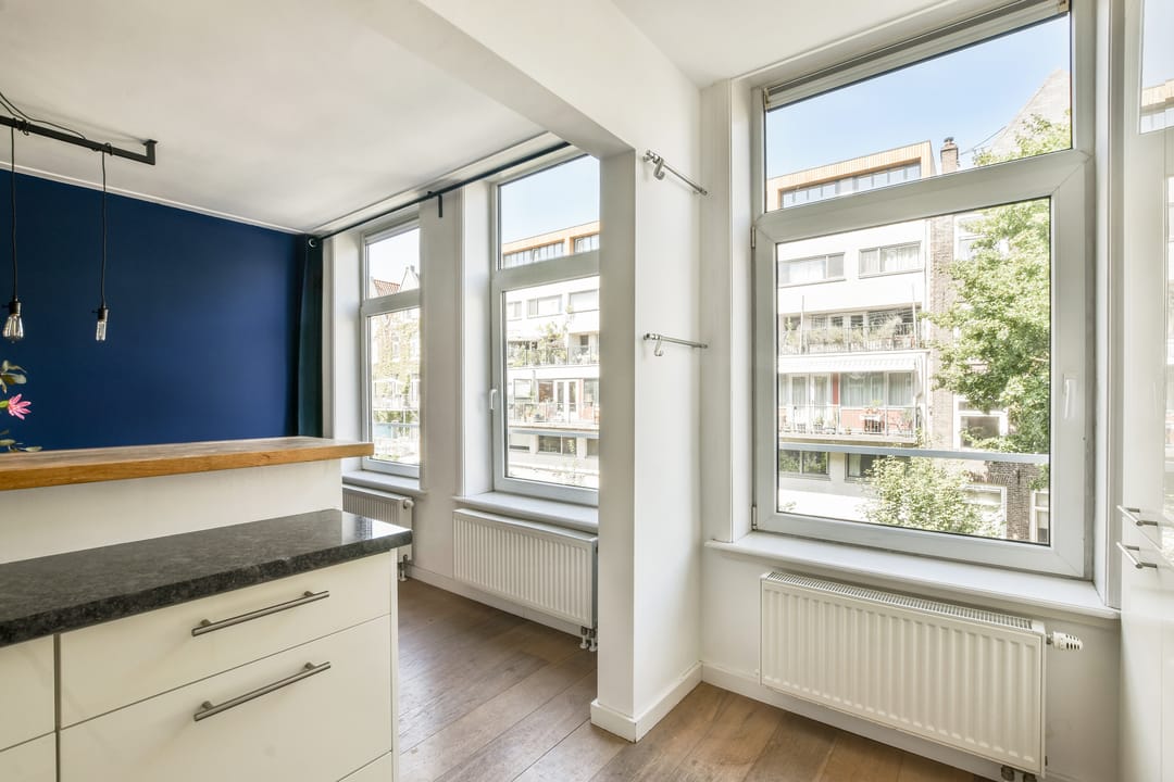 Photo 11 of Domselaerstraat 15-2