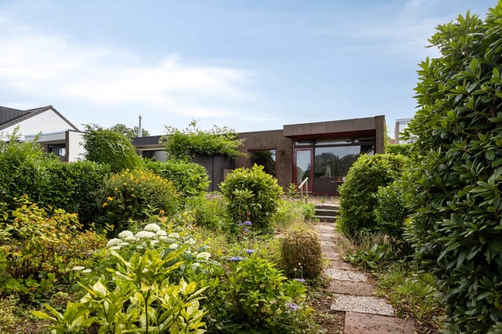 Foto 1 van Pastoor Steinbuschstraat 11