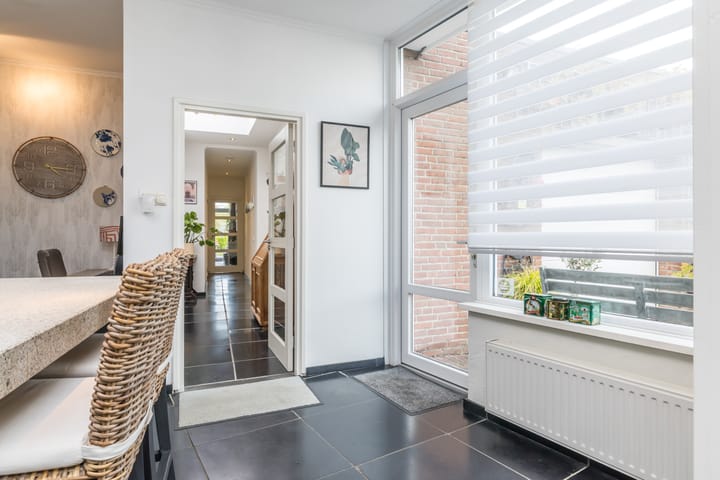 Foto 14 van Mesweg 4