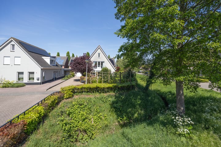 Foto 45 van Voorsteven 2