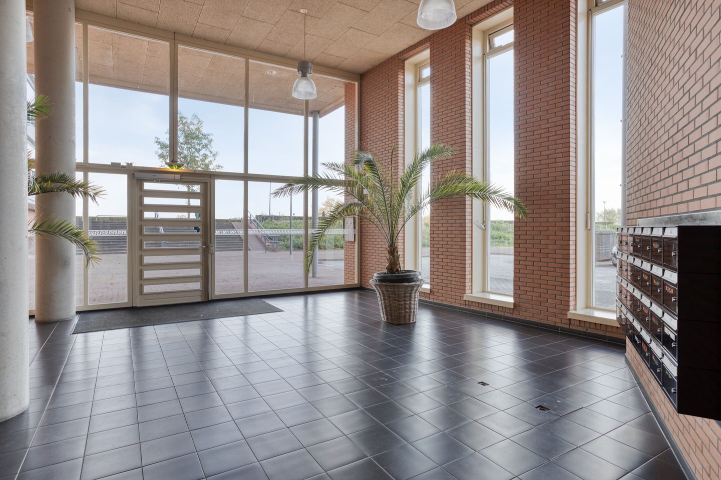 Photo 34 of Schout van Hanswijkplein 188