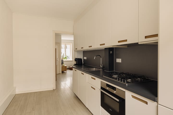 Foto 8 van Orteliusstraat 184-H