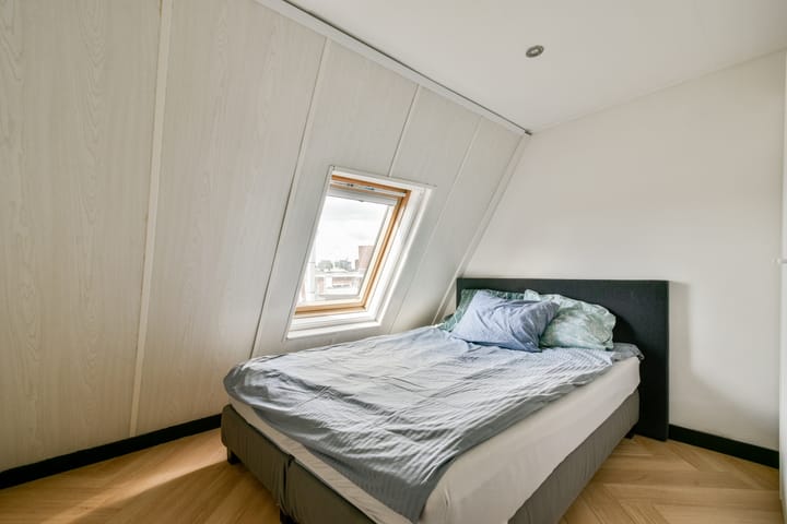 Foto 10 van Krugerplein 2-4