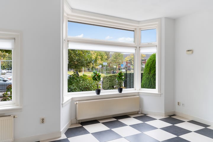 Photo 10 of Hugo de Grootlaan 1