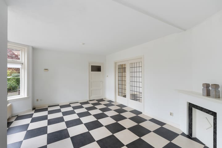 Photo 11 of Hugo de Grootlaan 1