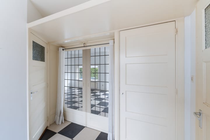 Photo 20 of Hugo de Grootlaan 1