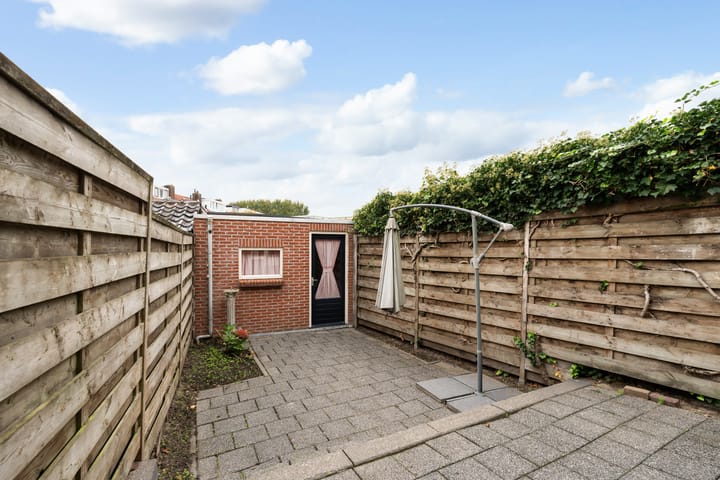 Photo 4 of Hugo de Grootlaan 1