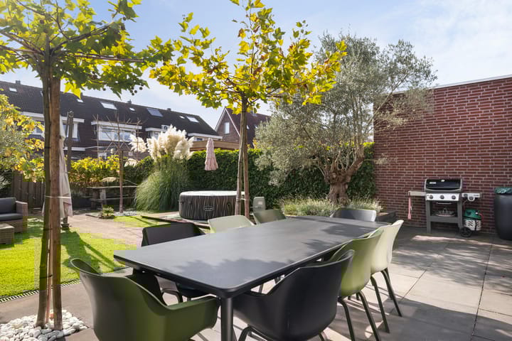 Photo 24 of Hoogveen 64