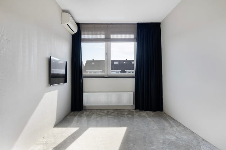 Photo 32 of Hoogveen 64