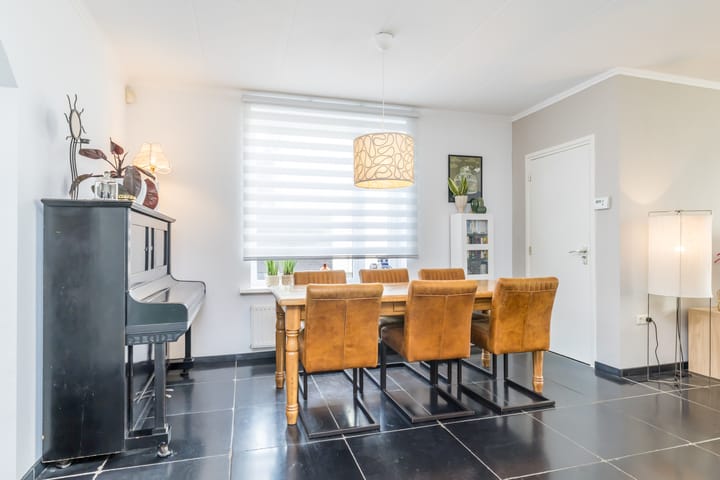 Foto 10 van Mesweg 4