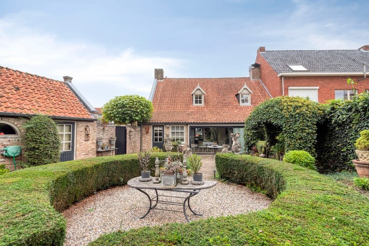 Photo 48 of Burgemeester van Gilsestraat 1