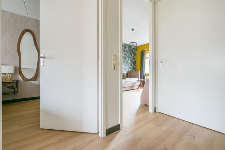 Foto 21 van Mennestraat 54