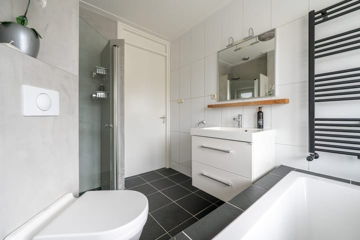 Foto 29 van Mennestraat 54