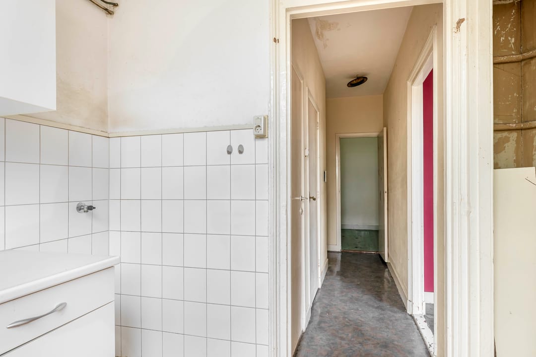 Photo 13 of Josephstraat 1-A