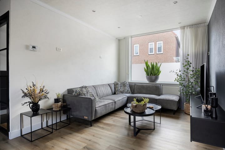 Photo 4 of Waterstraat 112