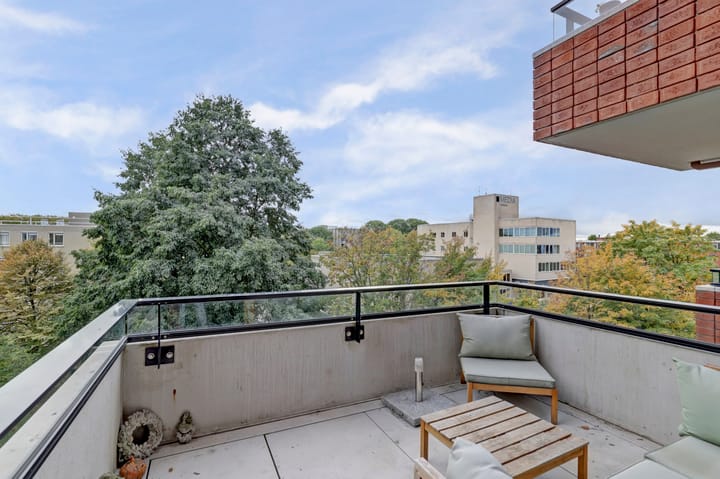 Foto 19 van Van Esveldstraat 31-22