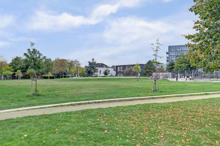 Foto 28 van Van Esveldstraat 31-22