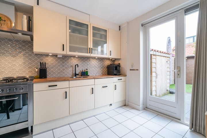 Foto 22 van Hof van Delftstraat 30