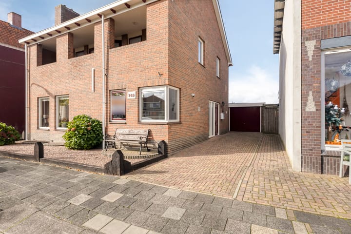 Photo 4 of Feiko Clockstraat 145