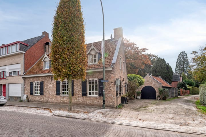 Photo 5 of Burgemeester van Gilsestraat 1