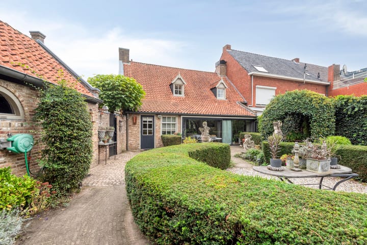 Photo 40 of Burgemeester van Gilsestraat 1