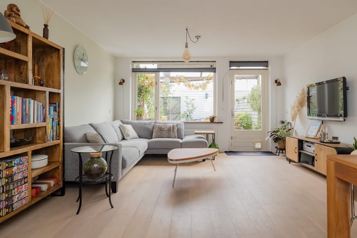 Photo 13 of Johanna Naberstraat 2