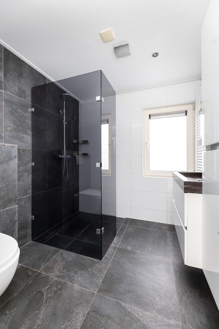 Foto 23 van Leliestraat 35