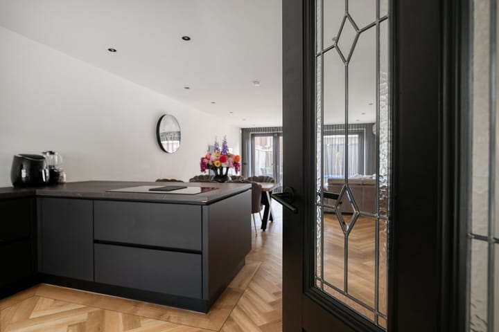 Foto 8 van van den Dungenstraat 1