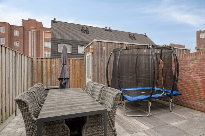 Foto 6 van van den Dungenstraat 1