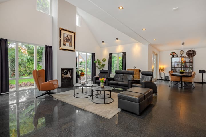 Foto 8 van den Hof 6