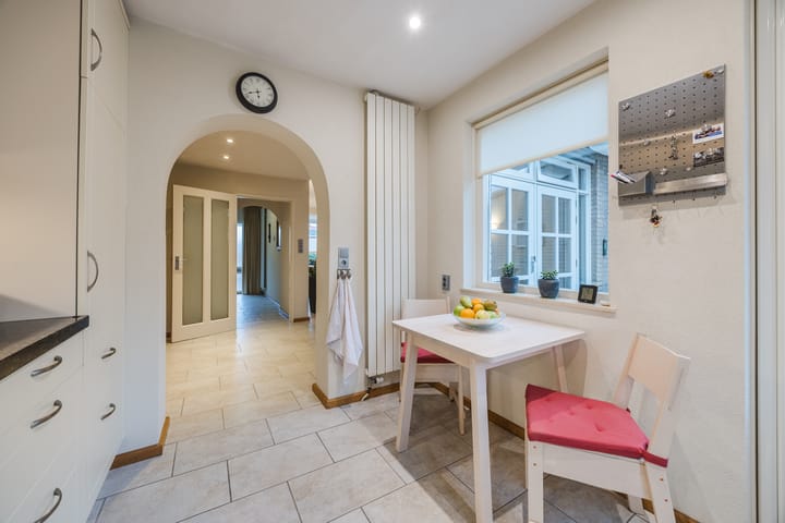 Photo 20 of van Riebeeckstraat 29