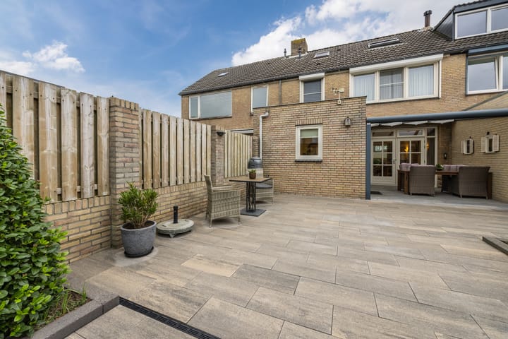 Photo 27 of van Riebeeckstraat 29