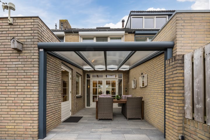 Photo 28 of van Riebeeckstraat 29