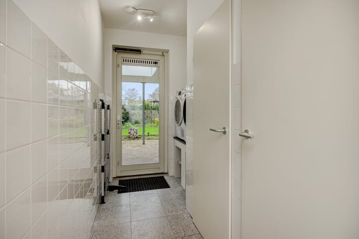 Foto 22 van den Hof 6