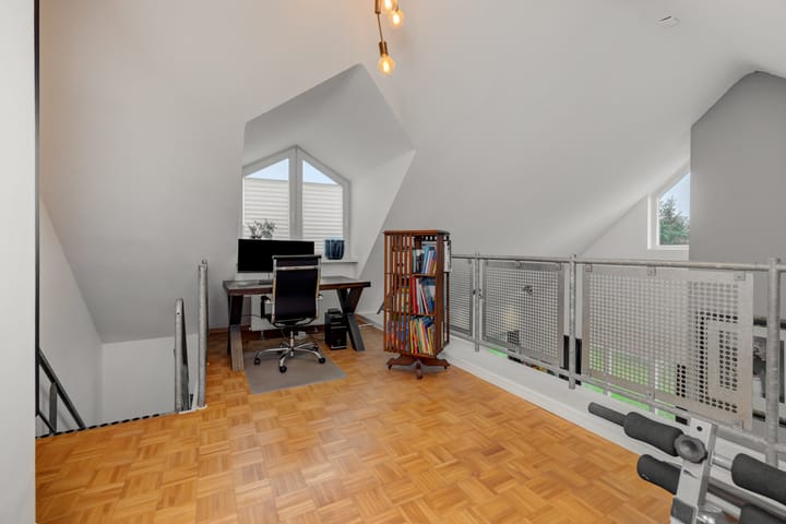 Foto 30 van den Hof 6