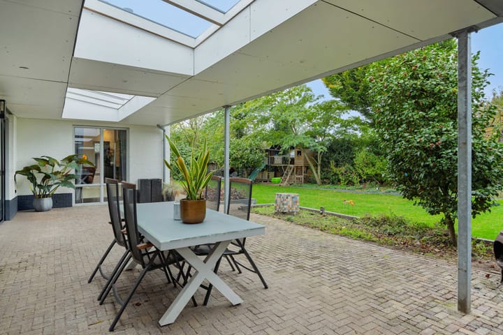 Foto 37 van den Hof 6