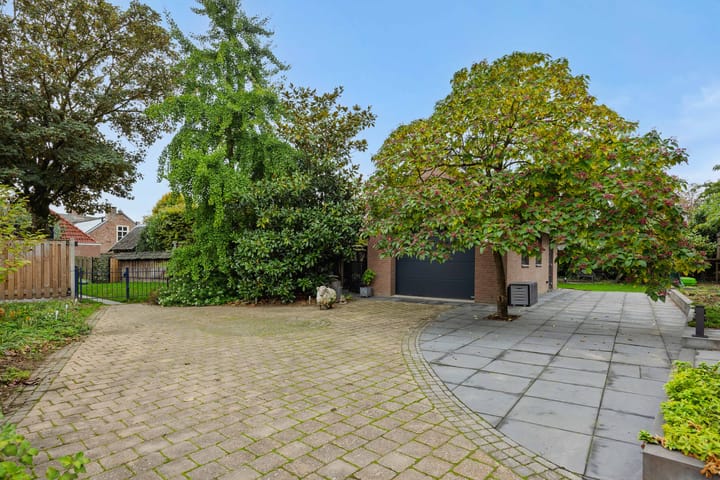 Foto 39 van den Hof 6