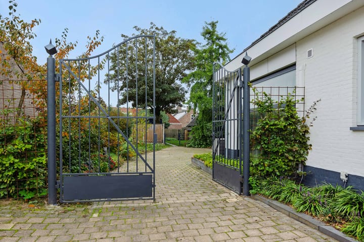 Foto 43 van den Hof 6