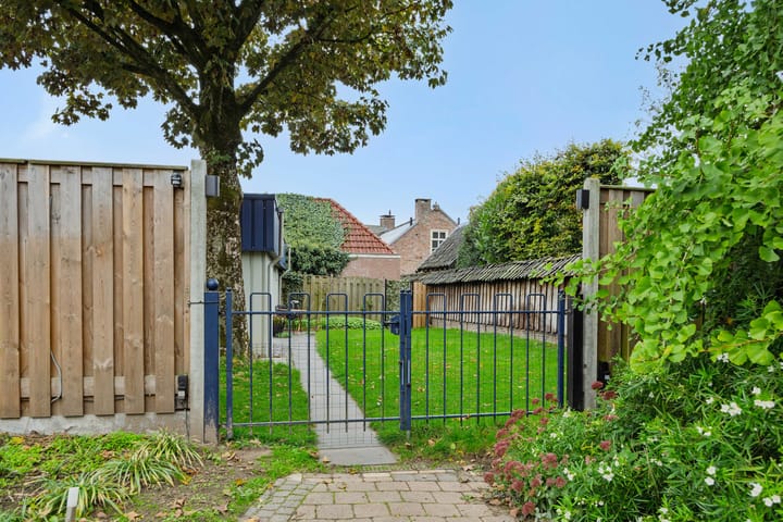 Foto 44 van den Hof 6