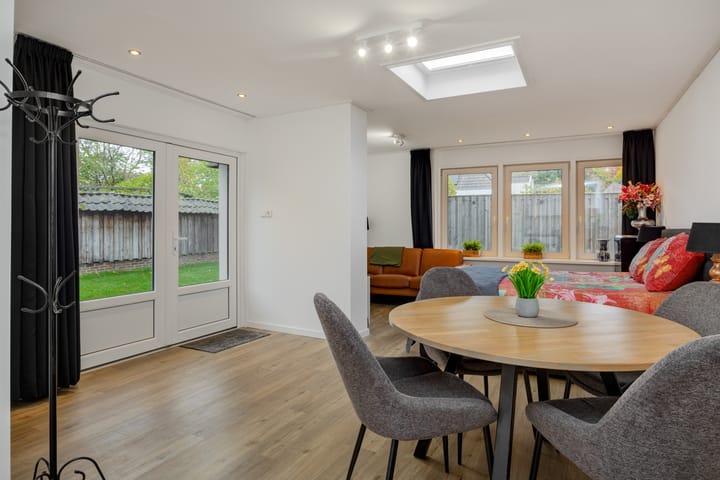 Foto 47 van den Hof 6