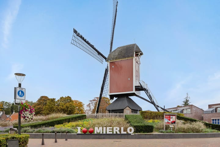 Foto 59 van den Hof 6