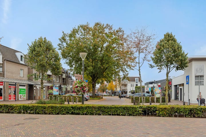 Foto 60 van den Hof 6