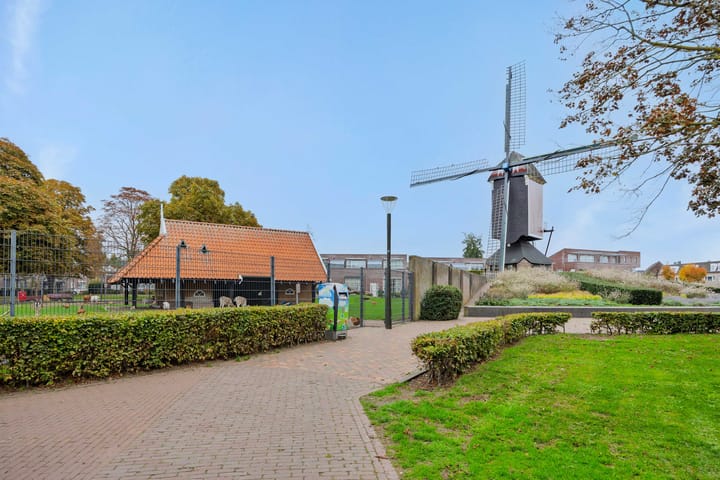 Foto 61 van den Hof 6