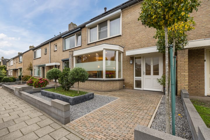 Photo 55 of van Riebeeckstraat 29